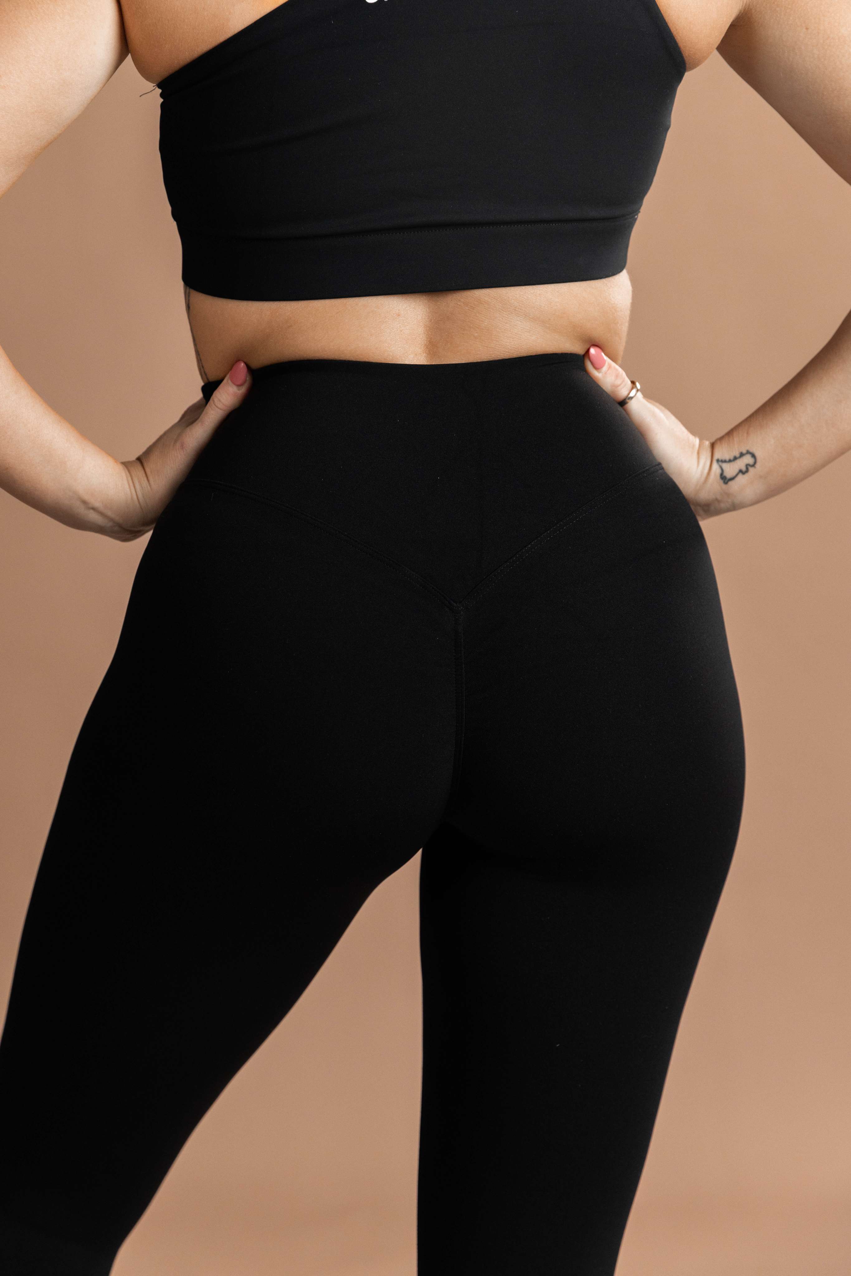 Staple Invisible Scrunch Leggings