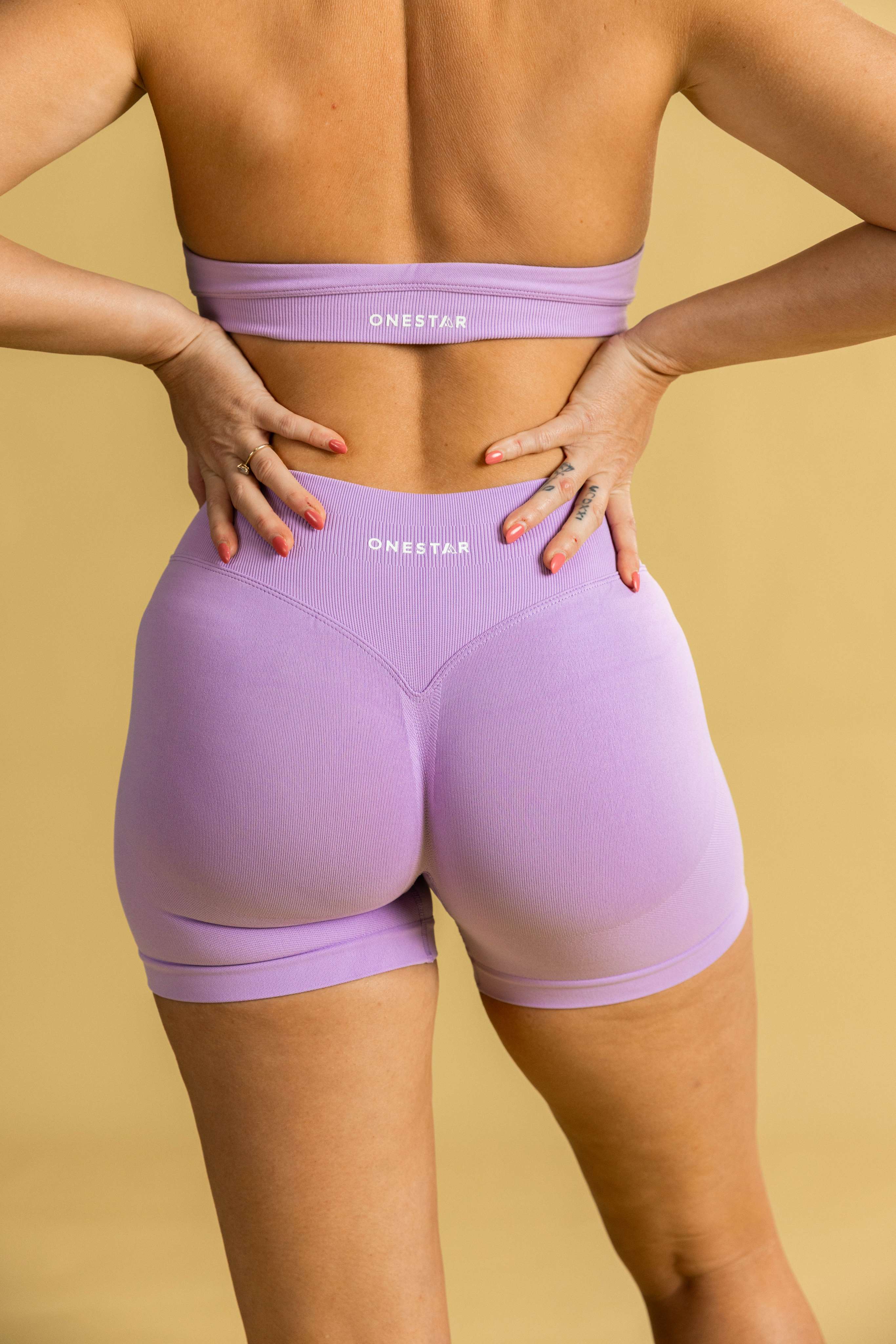 Seamless Scrunch Shorts